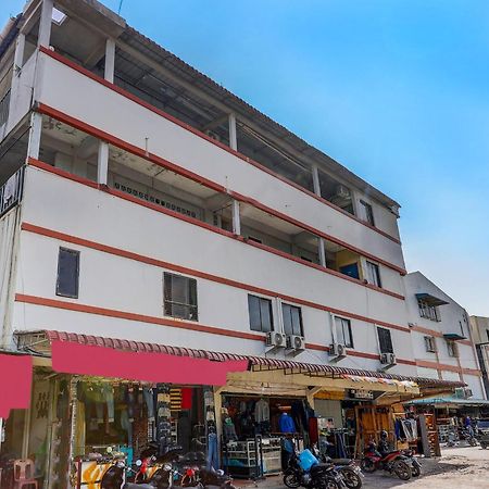 Oyo 92322 Hasan House Syariahnearpelabuhan Feri Harbor Bay Nagoya Kültér fotó