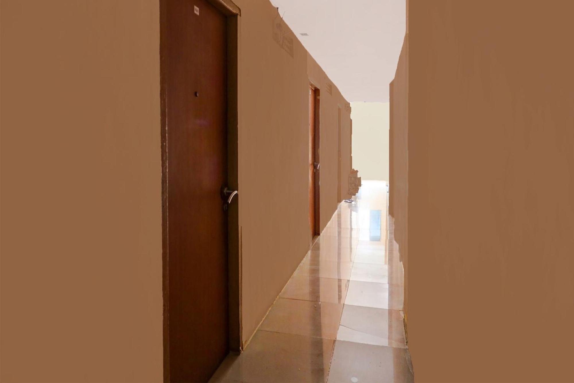 Oyo 92322 Hasan House Syariahnearpelabuhan Feri Harbor Bay Nagoya Kültér fotó